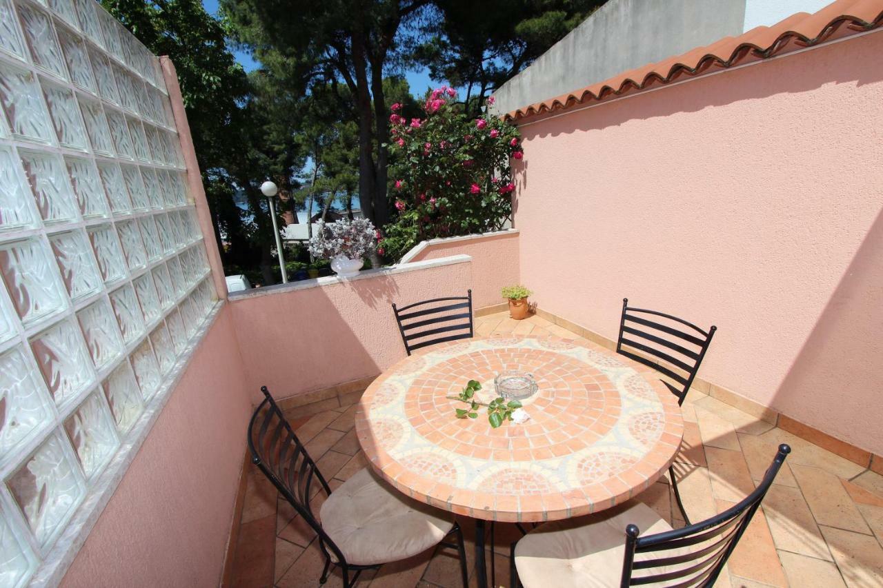 Apartments Villa Lucu Rovinj Eksteriør billede