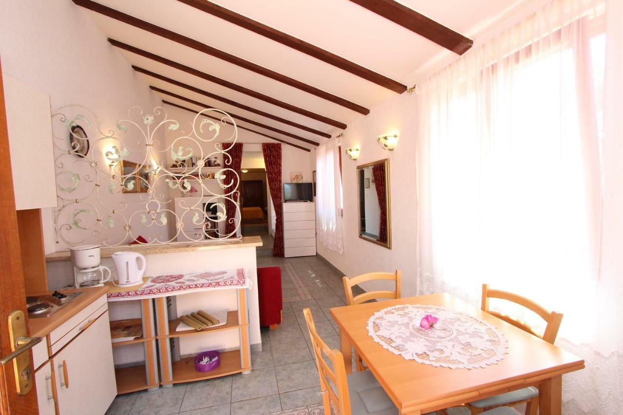 Apartments Villa Lucu Rovinj Eksteriør billede