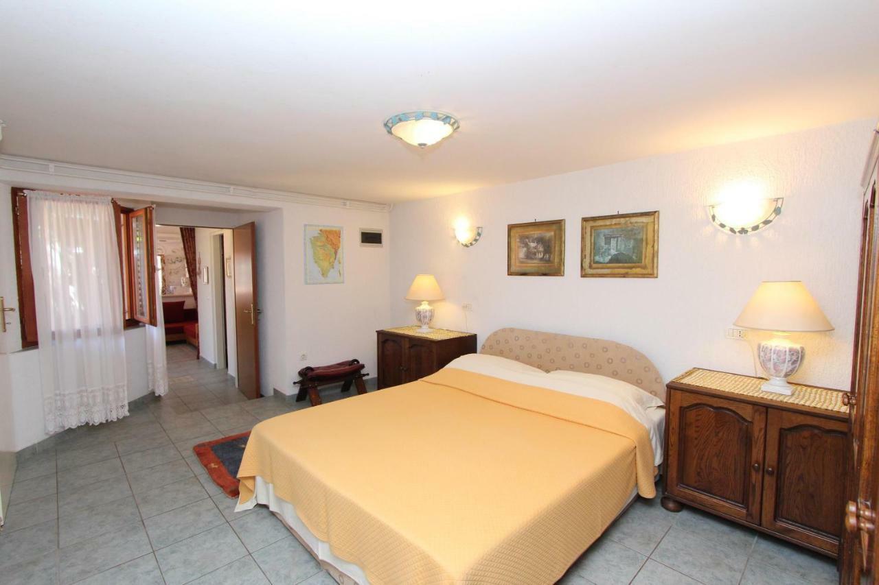 Apartments Villa Lucu Rovinj Eksteriør billede